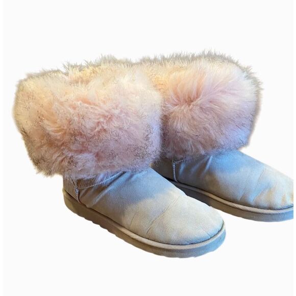 Pink Furry UGG Boots Size 10 Mid Ankle Light Pink Fur Suede - Picture 11 of 16
